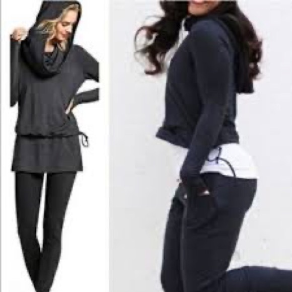 CAbi Recess Cowl Neck Pullover Knit Hoodie Size S - Picture 5 of 10